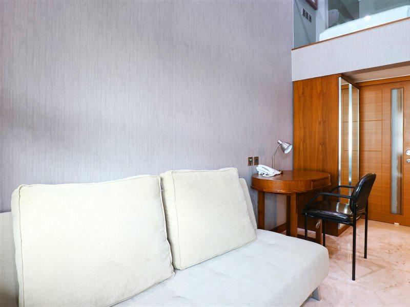The Baile Hotel Jakarta Exterior photo