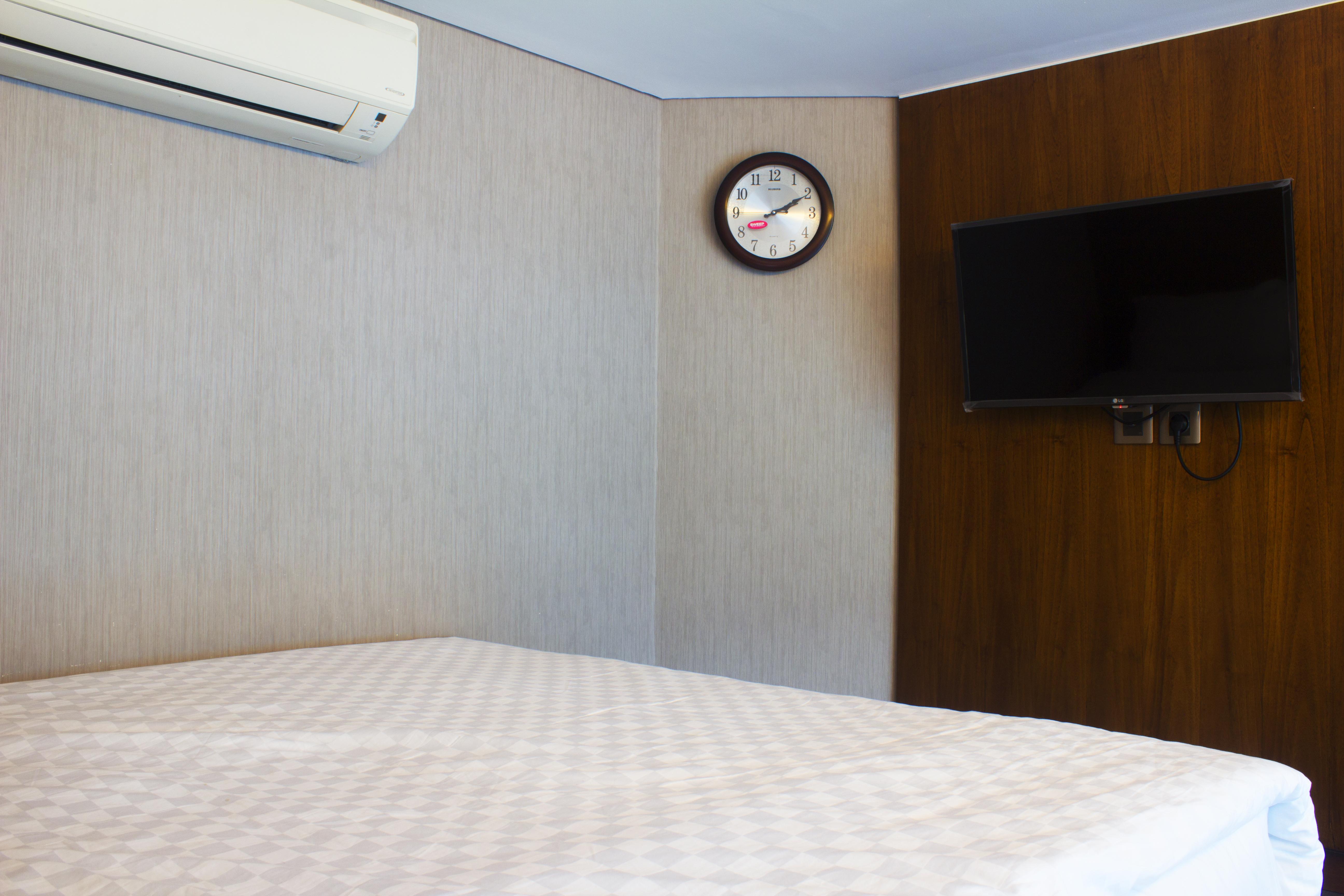 The Baile Hotel Jakarta Exterior photo