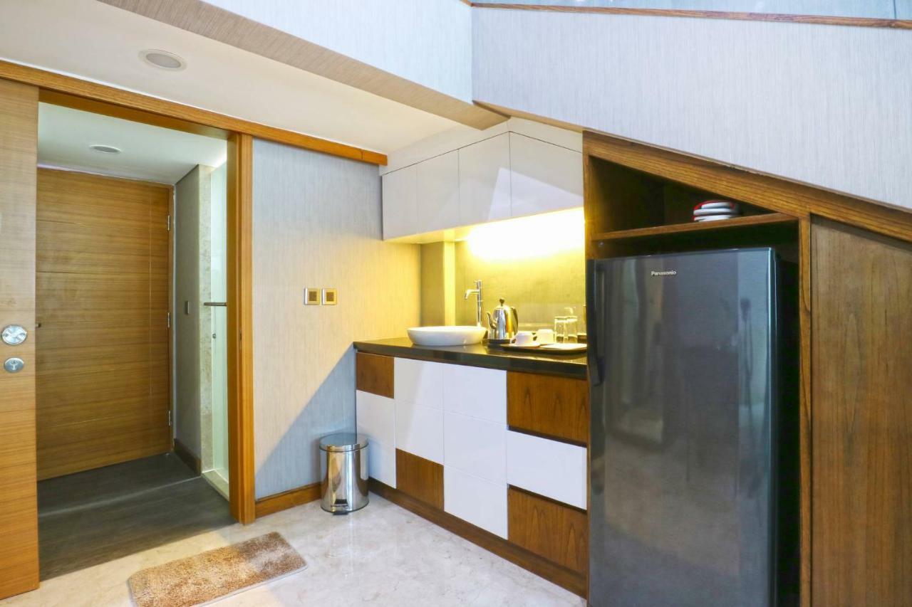 The Baile Hotel Jakarta Exterior photo