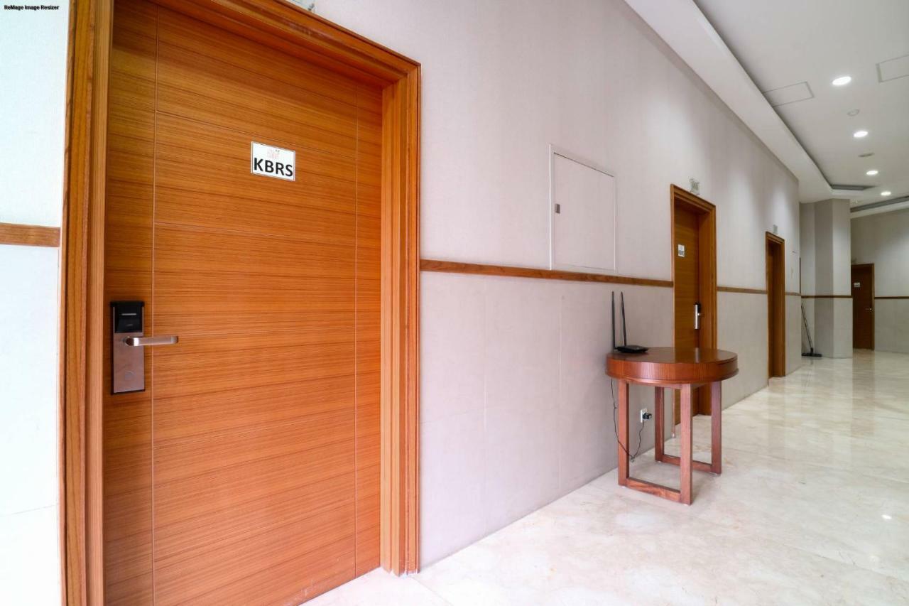 The Baile Hotel Jakarta Exterior photo